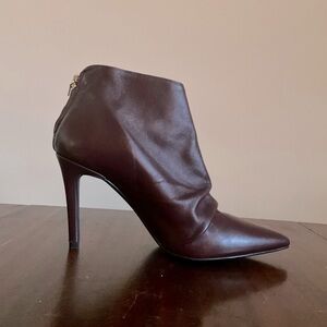 NWT - Bianca Di - Scrunch Ankle Boot in Bordeaux Leather - EU 39 / US 8.5-9